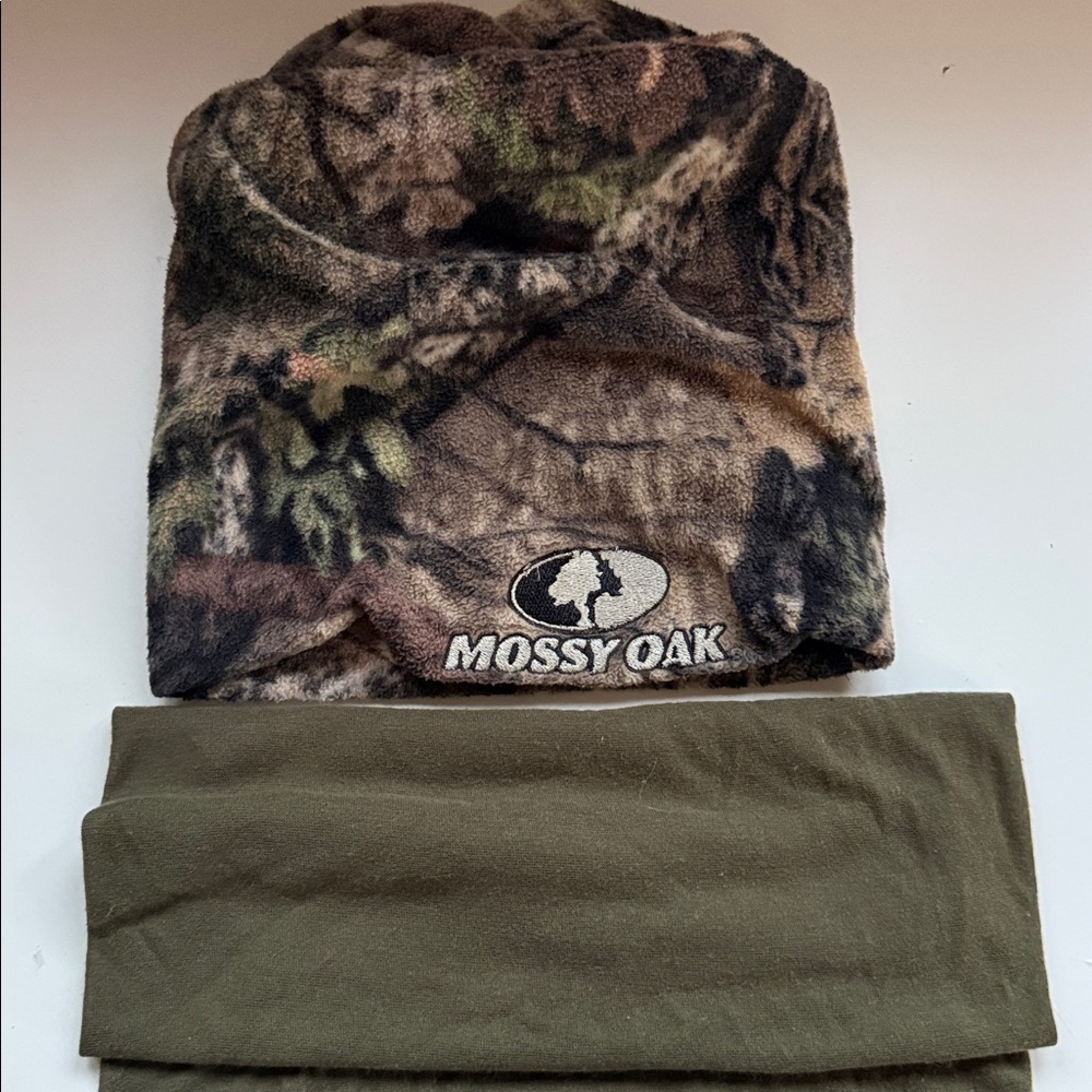 Mossy Oak Camouflage Beanie and Olive neck neck cover - Picture 2 of 4
